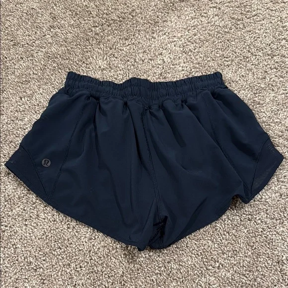 Lululemon Hotty Hot Low Rise Shorts - Picture 3 of 3